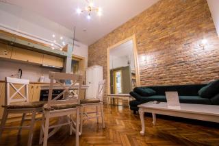 VISAJ Deluxe Downtown - 8