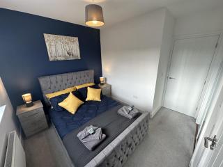 3 Bed Home for Contractors & Relocators with Parking, Garden & WiFi 5 mins walk to Town Centre & Train Station - Stafford - 3