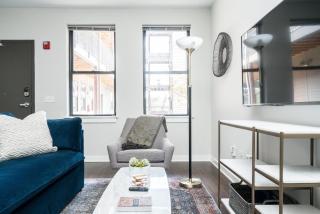 CozySuites Music Row Elegant 1BR w free parking #06 - 5