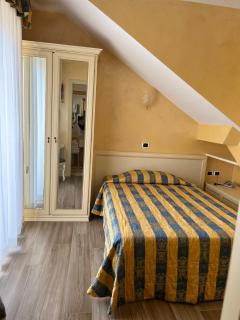 Hotel Il Gabbiano - Cesenatico - 4