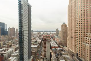 Modern Bright Times Sq 1BR w Indoor pool NYC-8 - 7