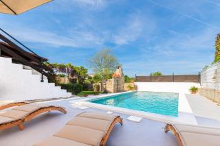 Apartment Adriana on peaceful location with pool - Pola (Pula) - 9