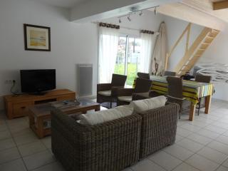 Villa spacieuse à 100m de la plage, 3 chambres, jardin, parfait pour famille! - FR-1-476-110 - 6