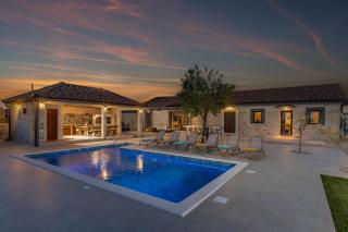 Villa Tany ZadarVillas - - 0