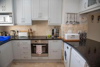 WATERFRONT 2 BR Home with mooring at Knysna Quays - life on the water - 9