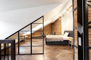 3 Bedroom Duplex Apartment next to the Gates of Dawn - 7