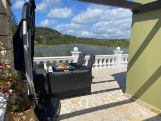 Villa by the Lake in Karoubatika near Agios Ioannis - Agios Ioannis - 1