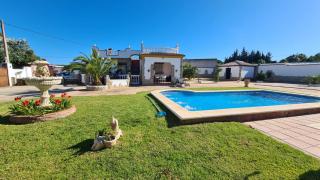 Villa con piscina - 9