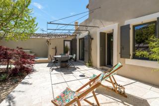 La Fontaine aux Fées - Lagnes - 1