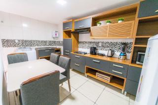 Apartamentos Com Suite ,Wi-Fi 500MB , Estacionamento, Elevador, Cozinha Completa , Jr Catito - 0