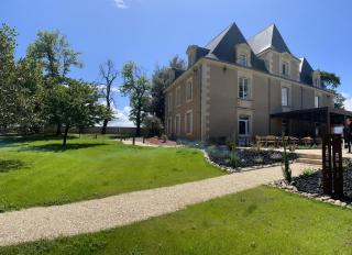 Hôtel & Restaurant - Le Manoir des Cèdres - piscine extérieure et climatisation - 2