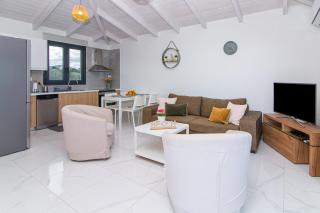 Joy Superior Apartment Sea View - Hersonissos - 3