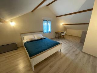 Green Gables- Old Charm - 6