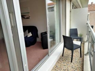Appartement lumineux 2 pièces à 100 m de la plage et du marché Arago, avec balcon et parking sécurisé - FR-1-331-100 - Les Sables-dʼOlonne - 7