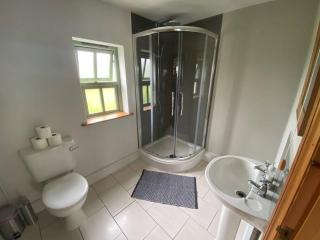 Oaktree Cottage, West Atheston Farm - 1