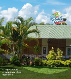 ECO HOTEL BOUTIQUE en Ecoparque Chinauta, PISCINA, GRANJA, JUEGOS - 9