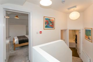 King’s Road Apartments - 7