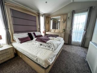 Wonderful 6 Berth Caravan For Hire By A Stunning Norfolk Beach Ref 19006Sd - Scratby - 5