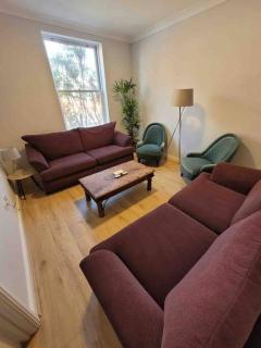 5 Bed Modern Cheltenham Town Centre Home - 5