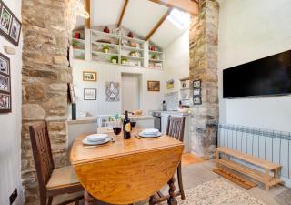 Bizzys Bolthole - Reeth - 1