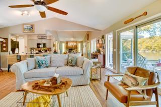 Fire Pit and Grill Riverfront Home in Arkansas! - Mountain Home - 5