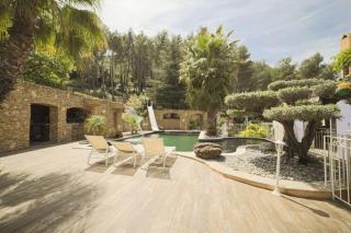 Villa raffinée avec piscine à Aubagne - Jacuzzi inclus - 9