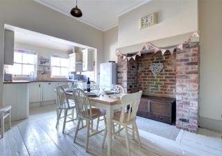 2 West Terrace - 8