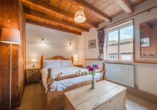 4 Clarks Yard - Whitby - 8