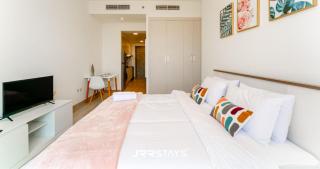 Trendy Studio - Panoramic City Views - JVC - Dubai - 8