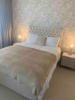 Lovely En-suite Flat with Balcony and Parking. - Londra - 5