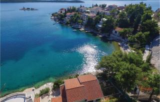 Four-Bedroom Holiday Home In Klek - Klek - 3