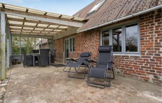 4 Bedroom Beautiful Home In Tarm - 9
