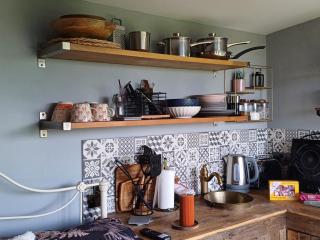 Rhubarb Hut, set in the beautiful Cornish Countryside - 1