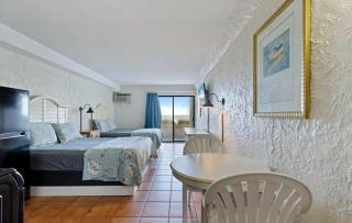 Ground Floor Direct Oceanfront Double Queen Suite! Perfect for 4 Guests! Sea Mist 20106 - Myrtle Beach - 9