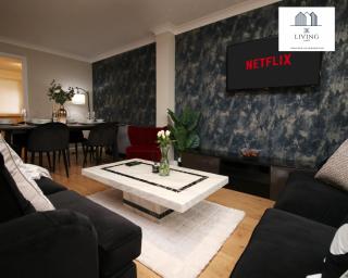Spacious 3 Bedroom Duplex Apartment On Cardiff Bay - Free Parking & WIFI By EKLIVING LUXE Short Lets & Serviced Accommodation - Cardiff - 5
