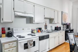 Gaslamp 2bdrm - W Parking & 4 Beds #204 - San Diego - 1