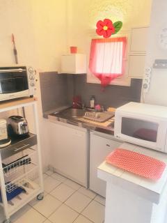 coquet Studio Classé Deux Étoiles, Balcon avec Table, et Wifi - Gréoux-les-Bains - 8