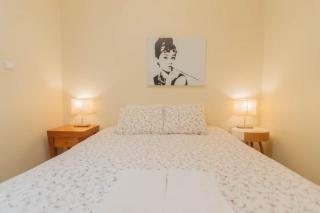 Cozy Two Bedroom Apartment in Santa Marinha - Lissabon - 7