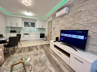 Lara Lux Apartment 2 - 8