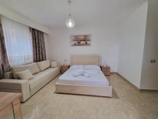 My Holiday House - Durrës - 9