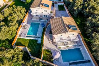 Elianthos Luxury Villas - Tsoukalades - 0