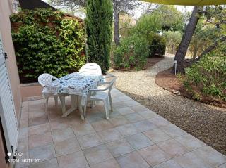 Anduze Gîte Les Lauriers au "Petit Clos des Cigales" - 5