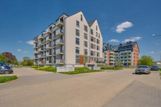 Comfy Apartment with Parking & Balcony by Noclegi Renters - Breslavia - 7