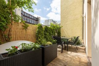 City Centre Garden Apartment with parking - Prague - 8