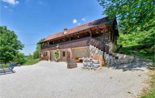5 Bedroom Awesome Home In Novi Marof - Novi Marof - 1