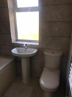 3 BEDROOM HOUSE IN A GREAT LOCATION - Childwall - 9