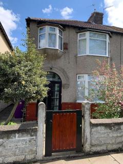 3 BEDROOM HOUSE IN A GREAT LOCATION - Childwall - 3