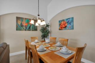 4 bedrooms pool home Gated community - Davenport - 1