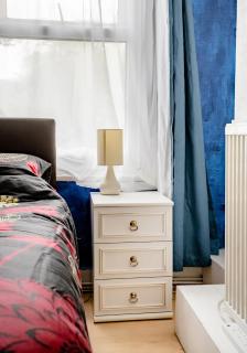 Homestay near Tottenham Hotspur Stadium - 1