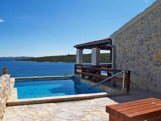Seaside family friendly house with a swimming pool Cove Ladjin - Landjin, Pasman - 20399 - Tkon - 4